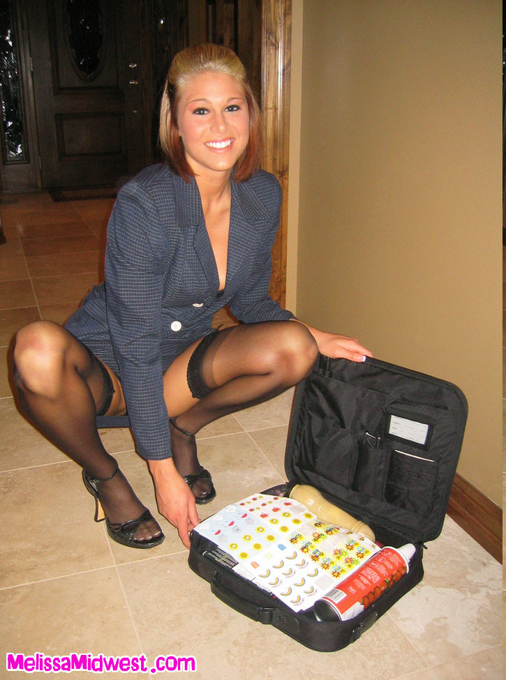 Melissa Midwest getting ready for a bachelor party #67400519