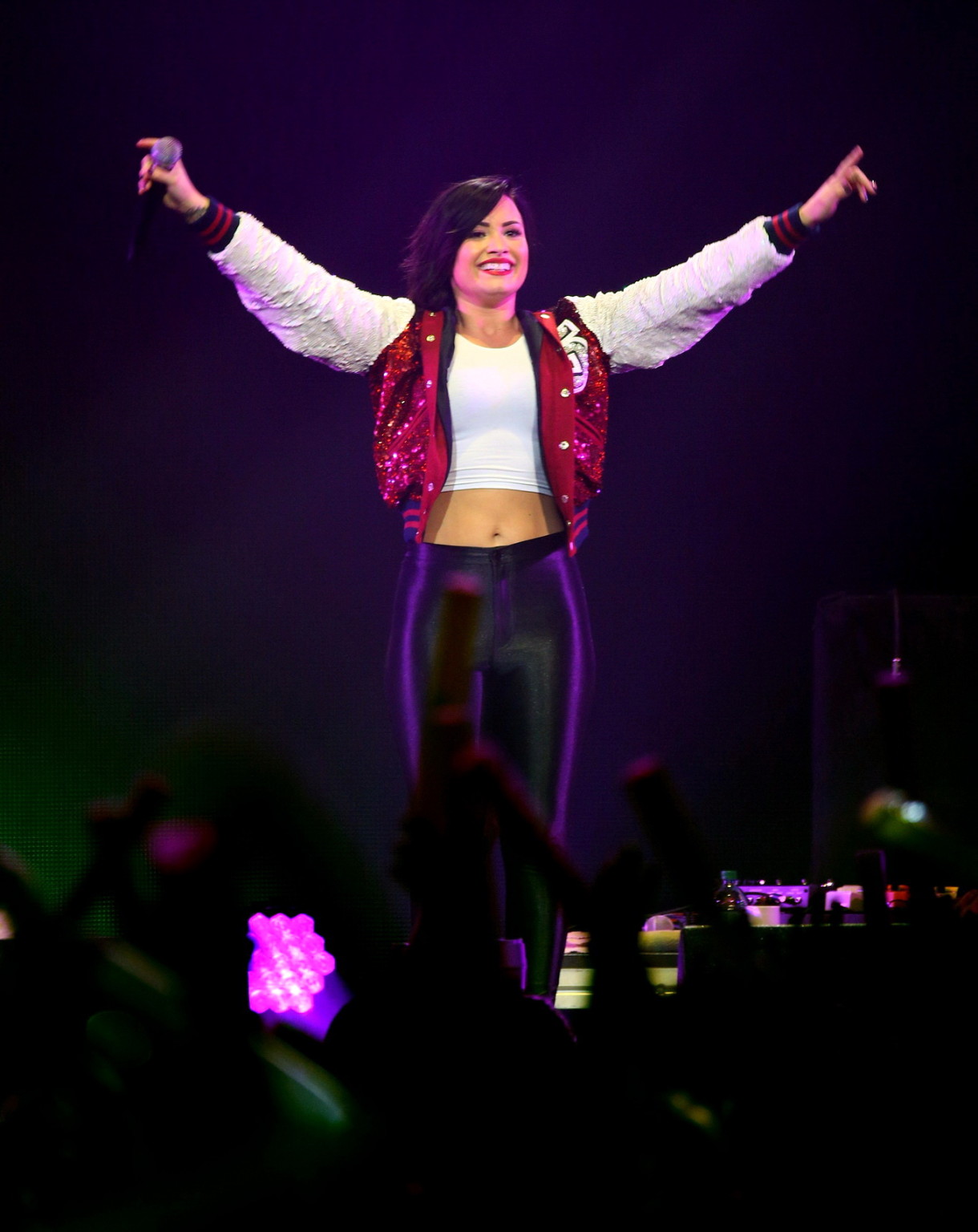 Demi Lovato see through to bra while performing at 1013 KDWBs Jingle B #75178487