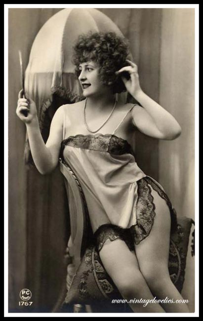 Elegant vintage ladies are posing naked in the 1900s #76521744
