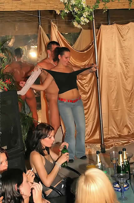 Women fucking and blowing men at huge orgy party #78926099