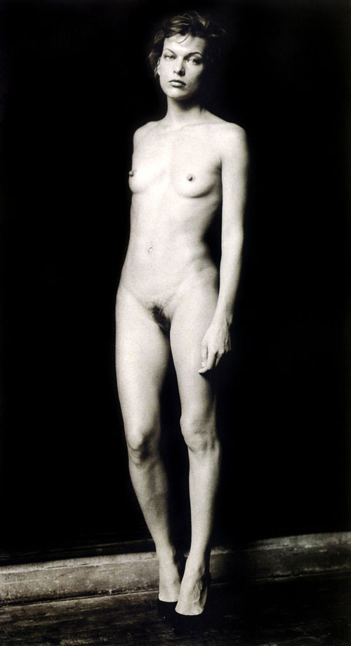Milla jovovich Körper zeigt ihre Titten und ihren Arsch
 #75264753
