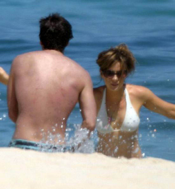Sweet celebrity actress Kate Beckinsale exposed boobs #75408213