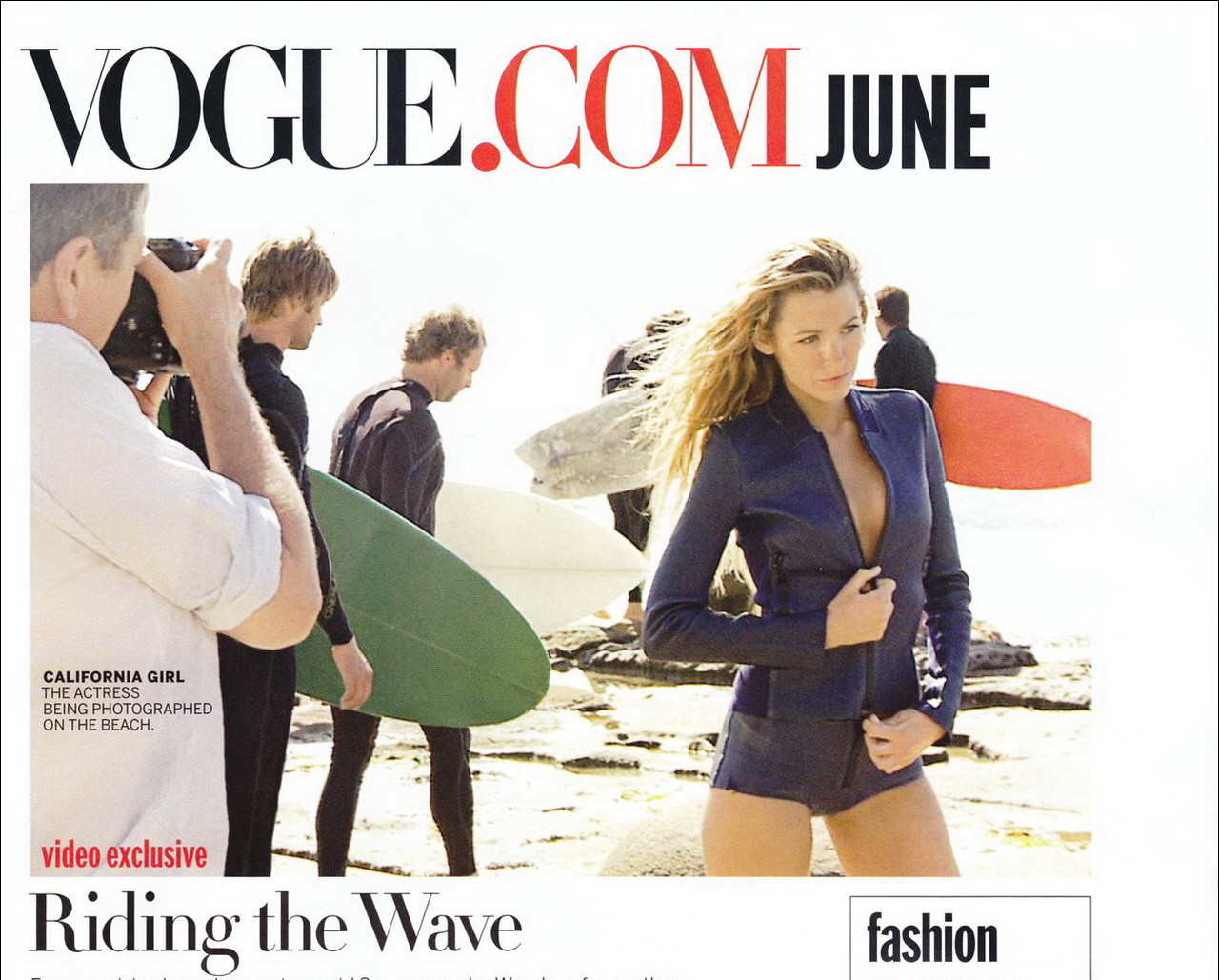 Blake lively dans un photoshoot sexy sur la plage pour le numéro de juin de Vogue US.
 #75348191