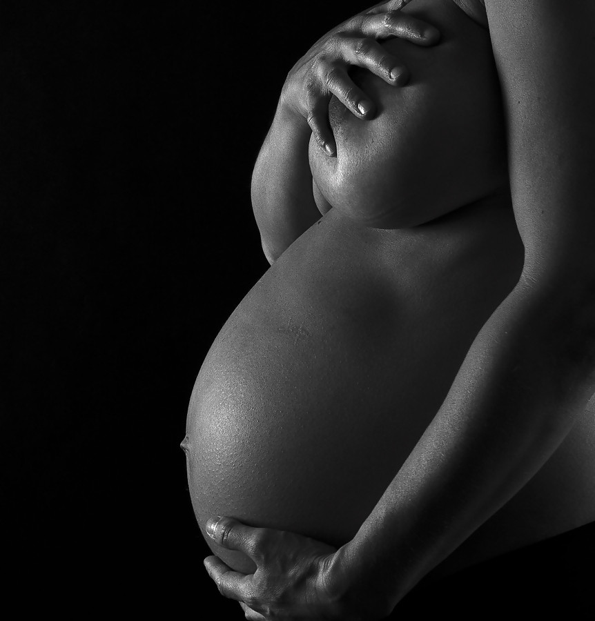 Photos de femmes enceintes nues
 #67706573