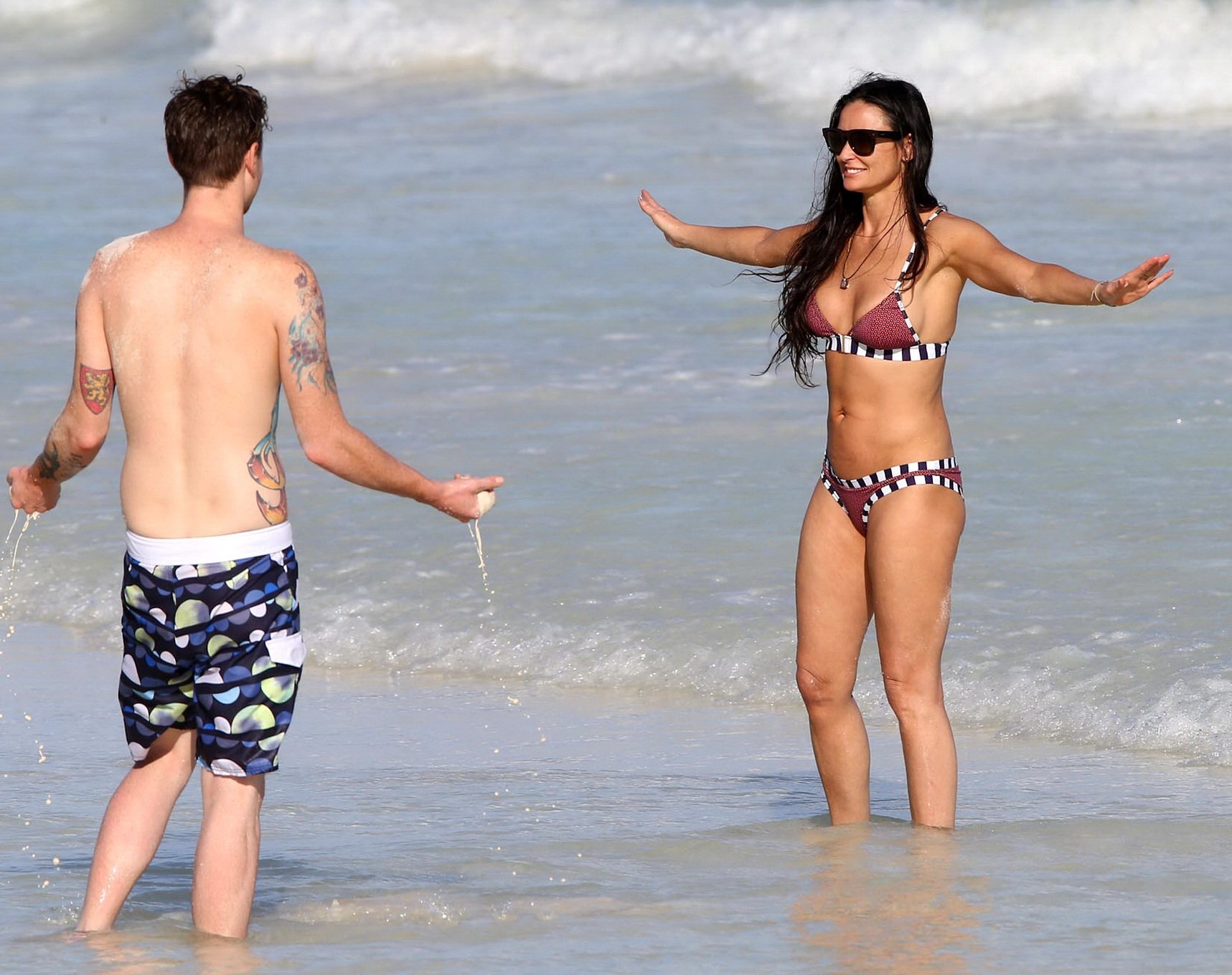 Demi Moore showing off her bikini body on a beach in Mexico #75208626