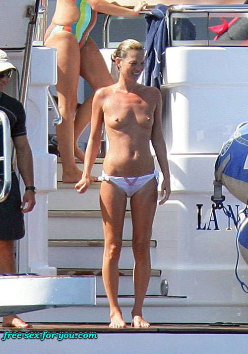 Kate Moss showing her hairy pussy and nice tits to paparazzi #75429571