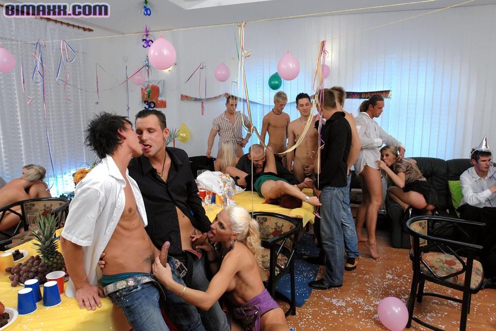 Birthday party turns into an insane bisexual monster orgy #76980124