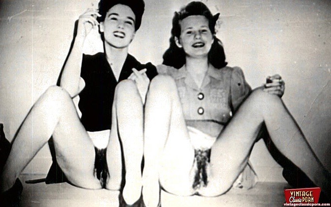 Some vintage lesbians showing their fine bodies #78462010