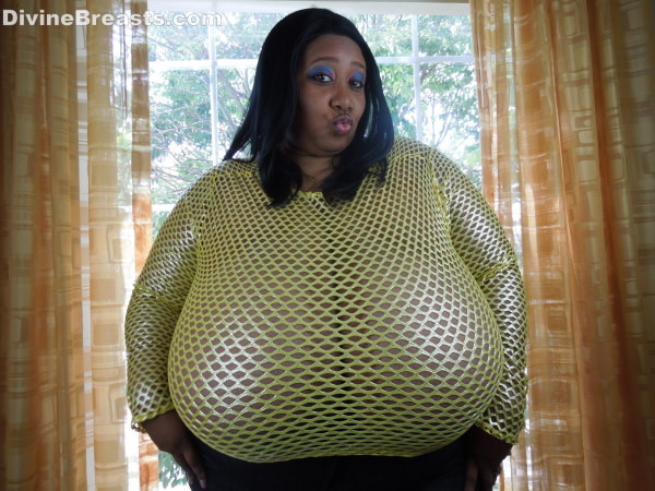 Plump ebony amateur unleashes her enormous watermelons #67457513