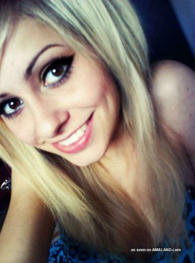 Emo and goth gfs posing and selfshot pics 18 #68267658