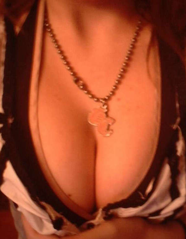 Picture compilation of big-tittied GFs #67311359