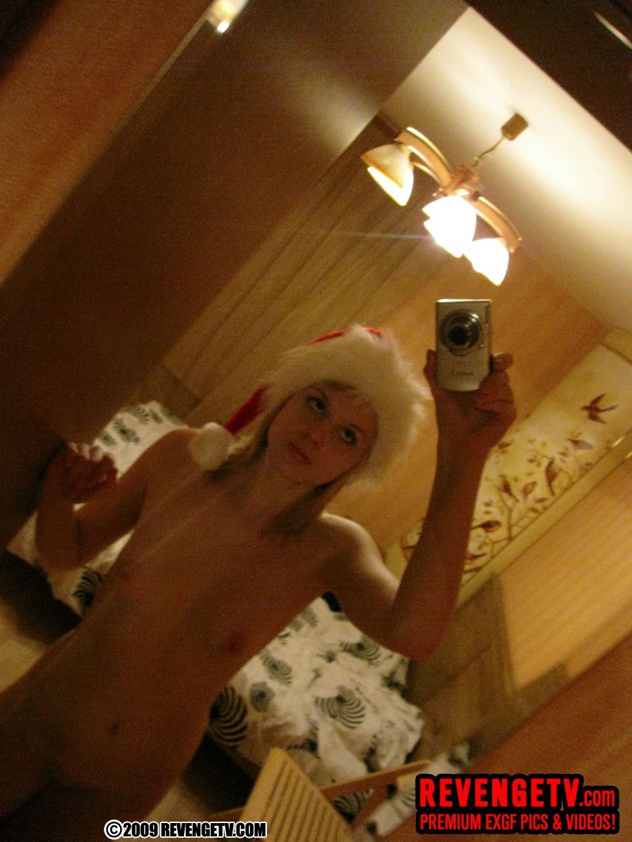 Eine nackte Teenie-Weihnachts-Selfie-Pic-Galerie, die Sie hart machen wird
 #77116215