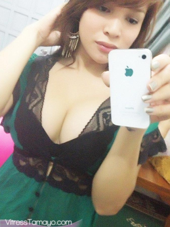 Cute selfshot Fotos von asiatischen Babe mit großen Titten
 #77868696