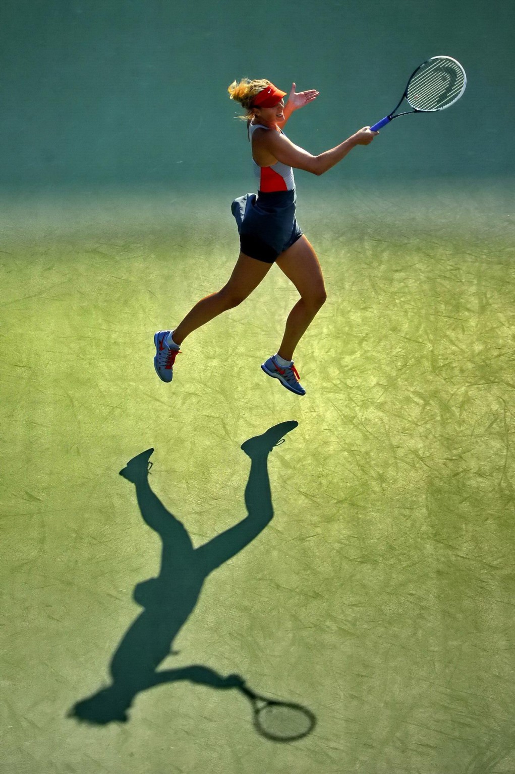 Maria sharapova blinkt ihr schwarzes höschen beim us open tennis-turnier in n
 #75187165