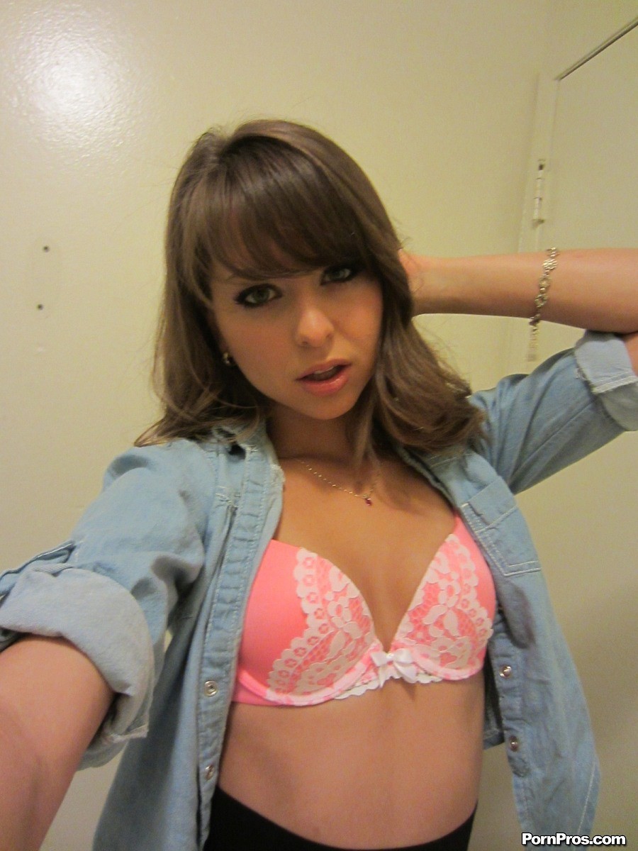 Riley Reid sweet teen pinned deep in a hard POV #75823792