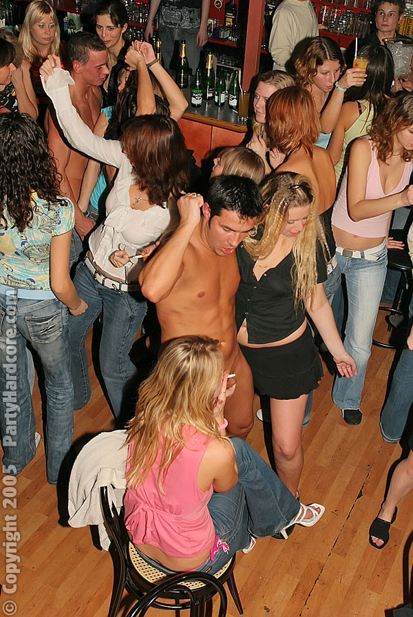 Party Hardcore :: Hot amateur girls ans muscular guys having wild hardcore party #76821251