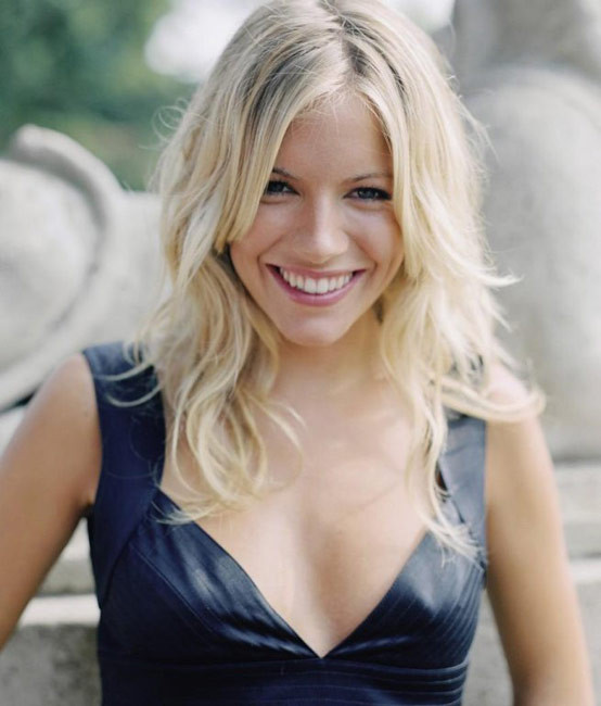 Lovely actress Sienna Miller posing in sexy lingerie #75435639