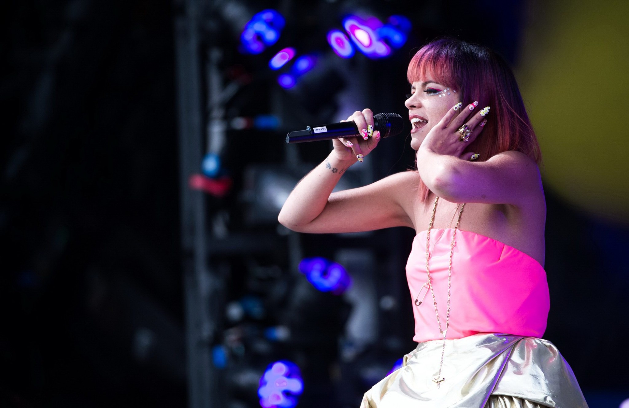 Lily Allen flashing her pink panties on stage at the Glastonbury Festival #75192456