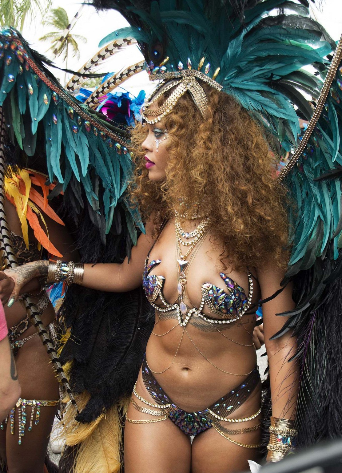 Rihanna con un escaso disfraz de carnaval
 #75156216