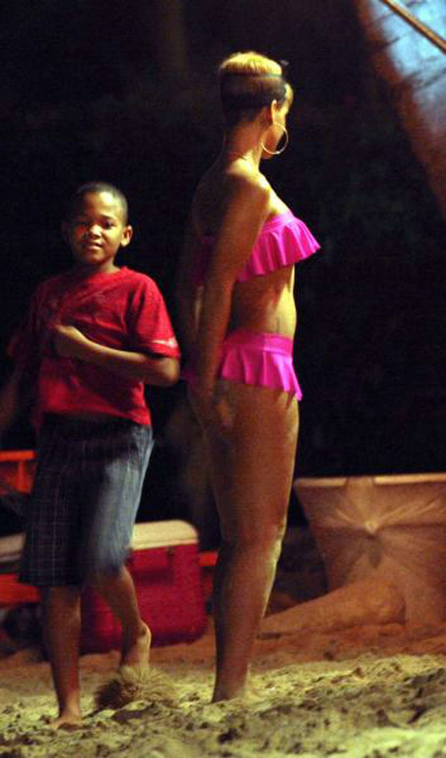 Rihanna showing nice body and sexy ass in her pink bikini #75366392
