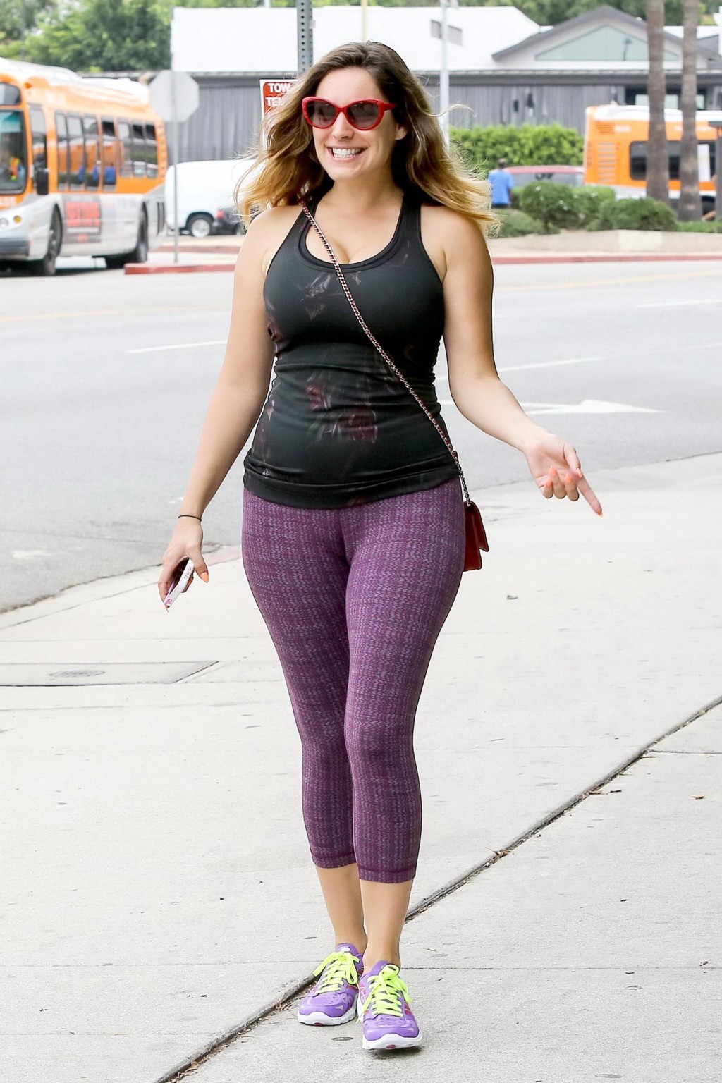 Kelly Brook shows off her ass and cameltoe in tights leaving a gym in West Holly #75190851