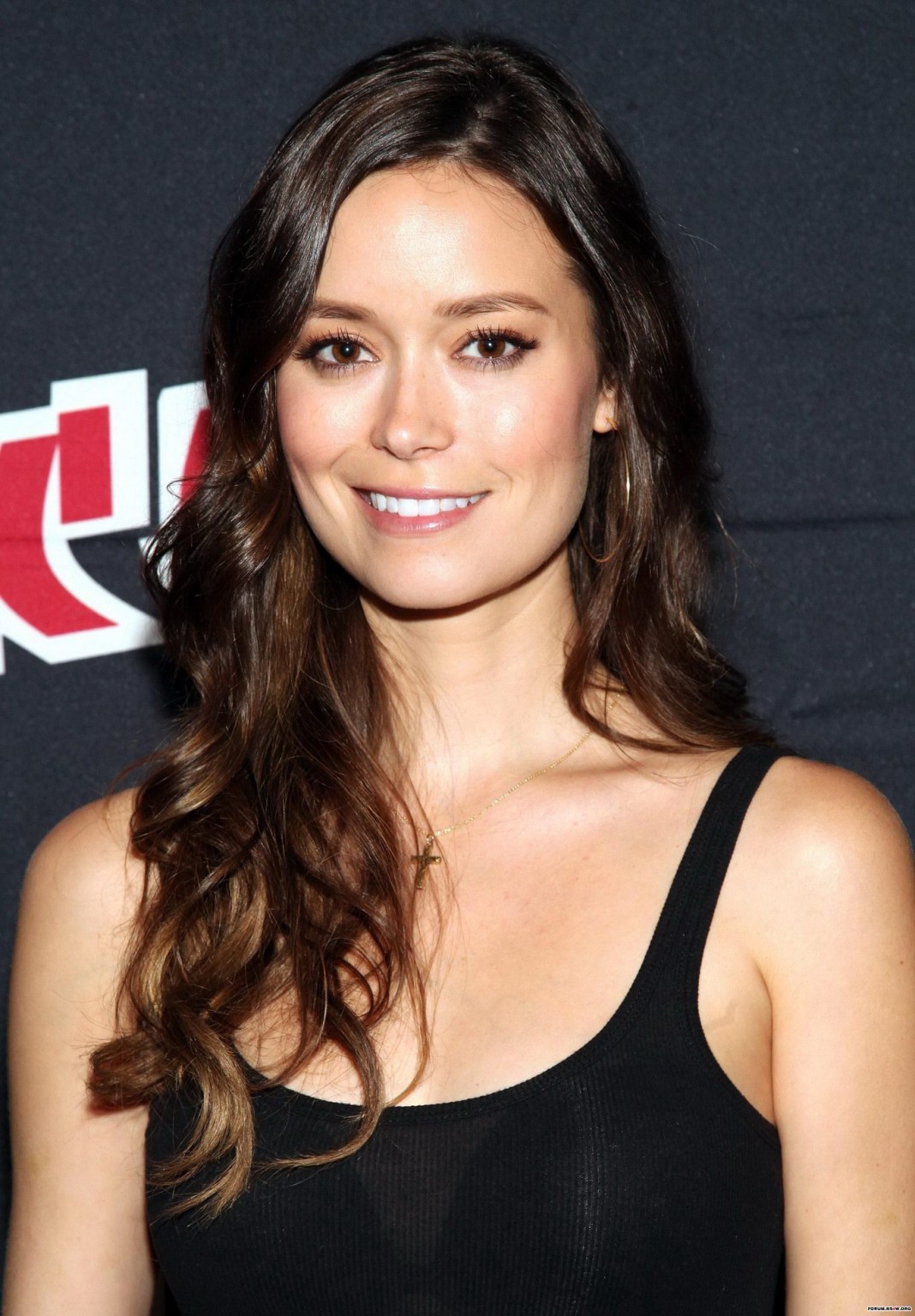 Summer glau en soutien-gorge transparent lors de l'événement comic con à nycole
 #75285571