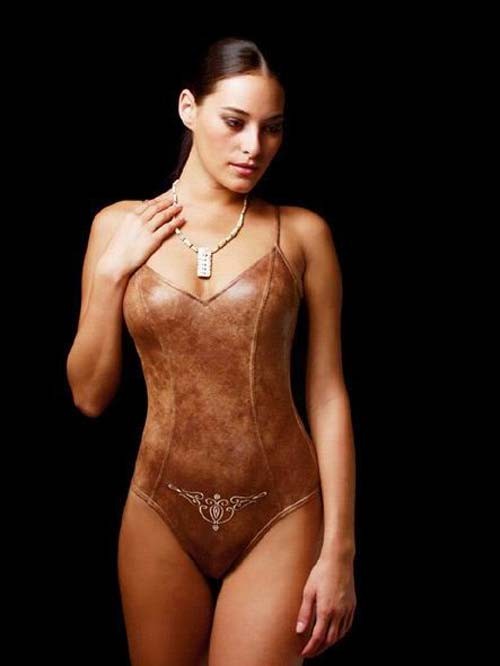 Zita gorog montre son corps et ses seins dans des poses séduisantes sexsi
 #75292822