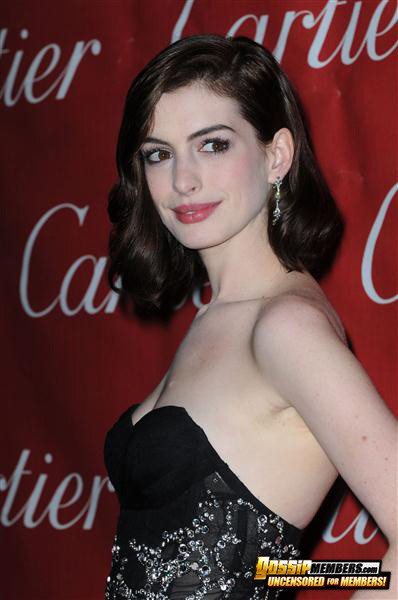 Anne Hathaway's mouth-watering nude pics and more #75336810