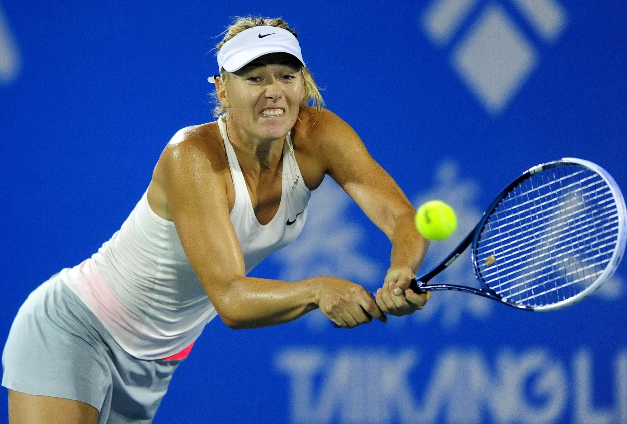 Maria Sharapova upskirt at the 2014 Dongfeng Motor Wuhan Open in China #75185009
