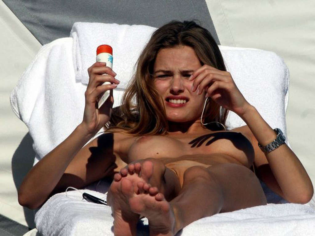 Edita Vilkeviciute exposing her nice big tits and great ass on beach nude papara #75345525