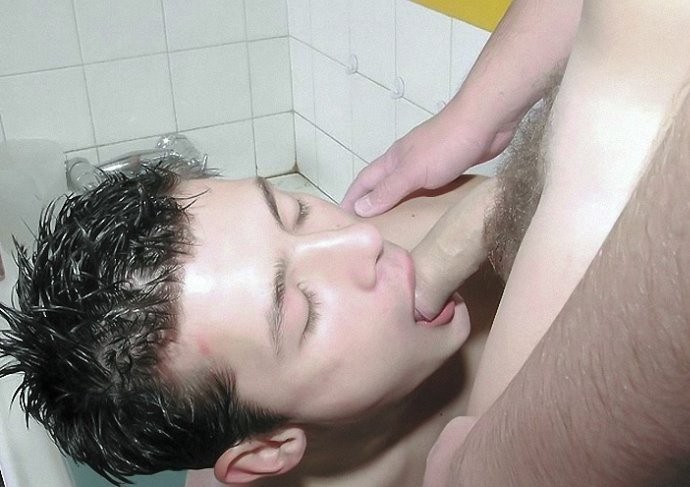 Two college twinks sucking each others cock in a bathroomm #76933452