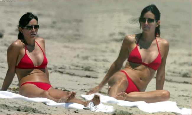 Courtney Cox nipple slip on the beach #75443785