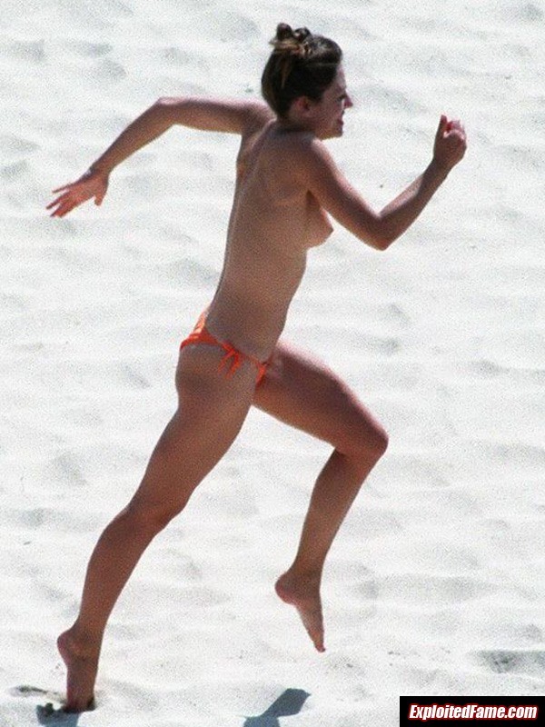 Celebrity Elizabeth Hurley exposed topless in public #75249772