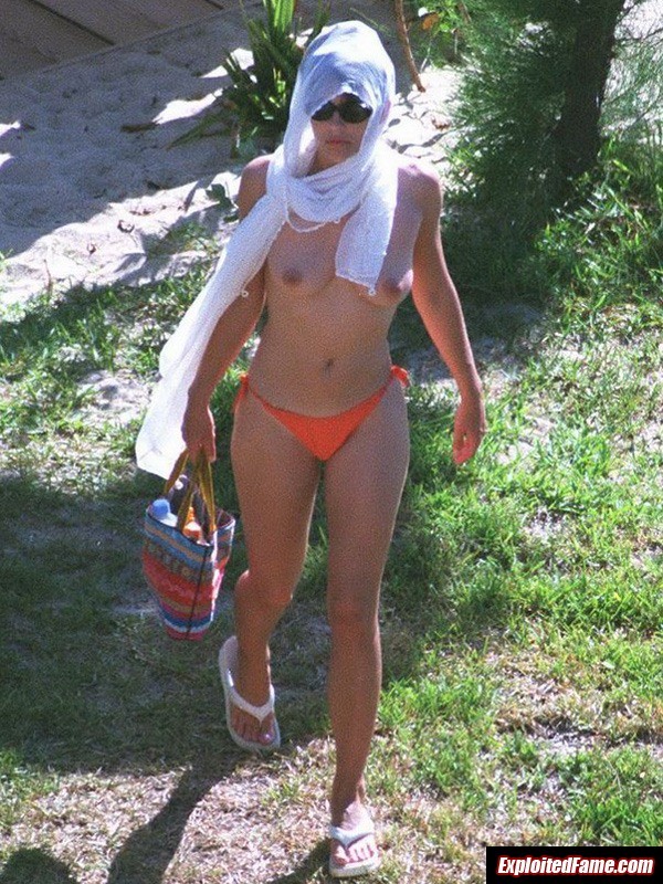 Celebrity Elizabeth Hurley exposed topless in public #75249792