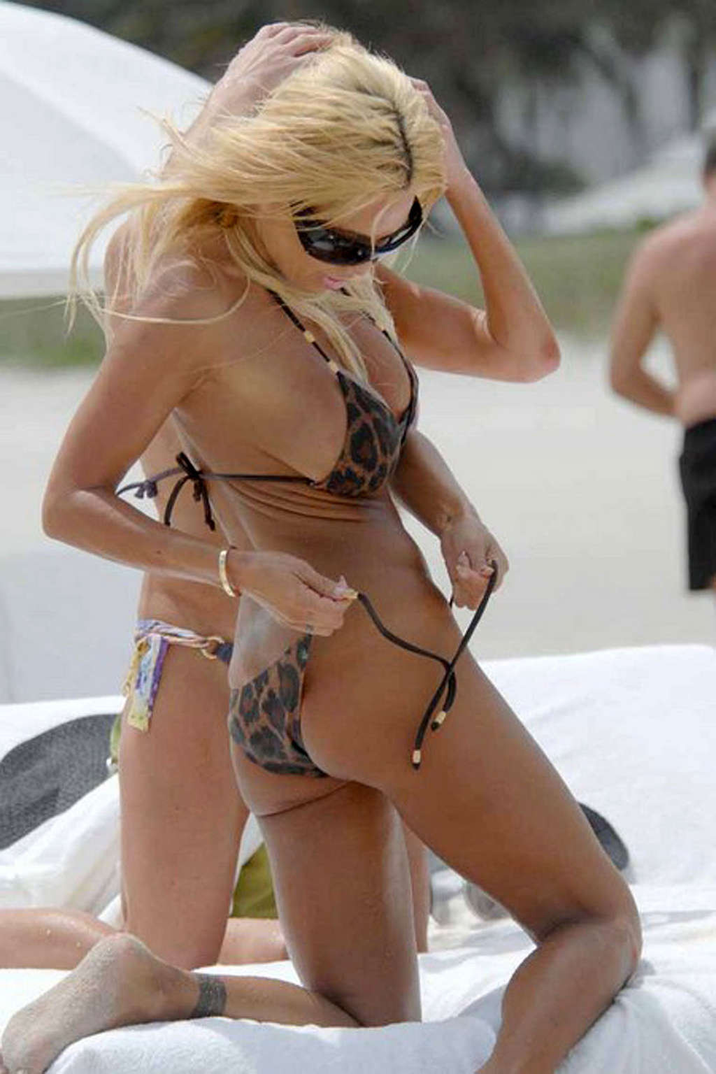 Shauna Sand exposing her fucking sexy body and nude tits on beach #75349430