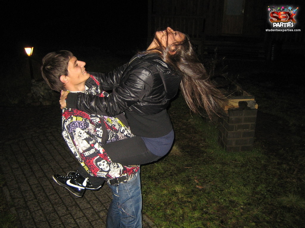 栄光のコテージでのセックスシーン
 #68415048