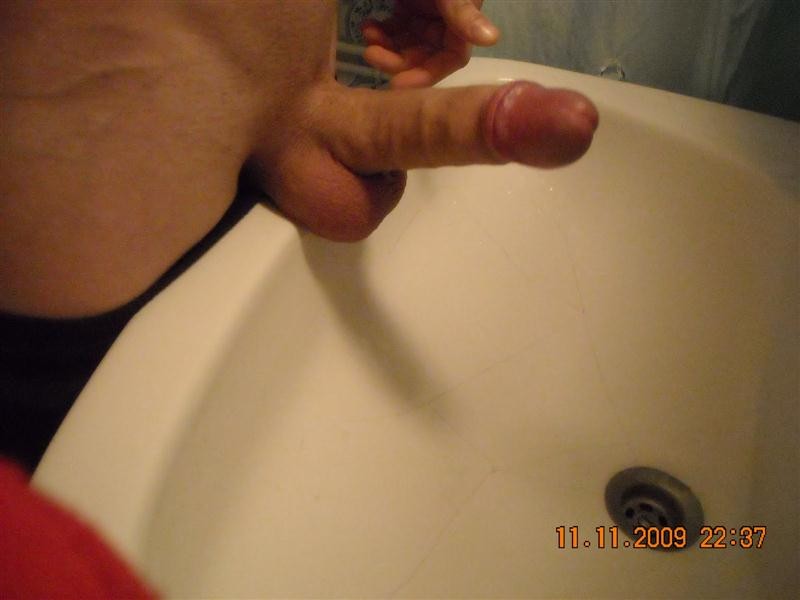 Pics of self-shooting Aussie hunk with a huge dick #76944673