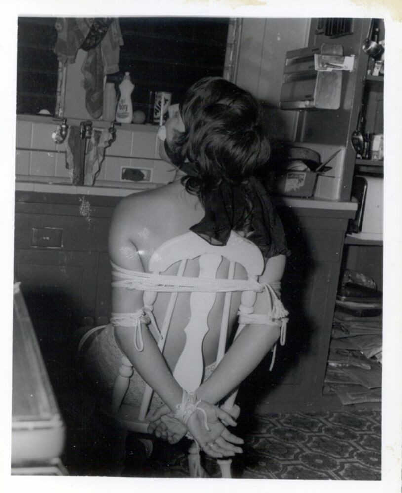 Kinky novias sumisas atado galería 9
 #72046184