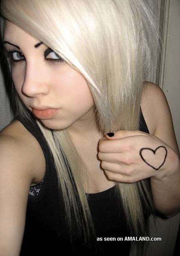 Photo compilation of an amateur blondie emo babe #75709655