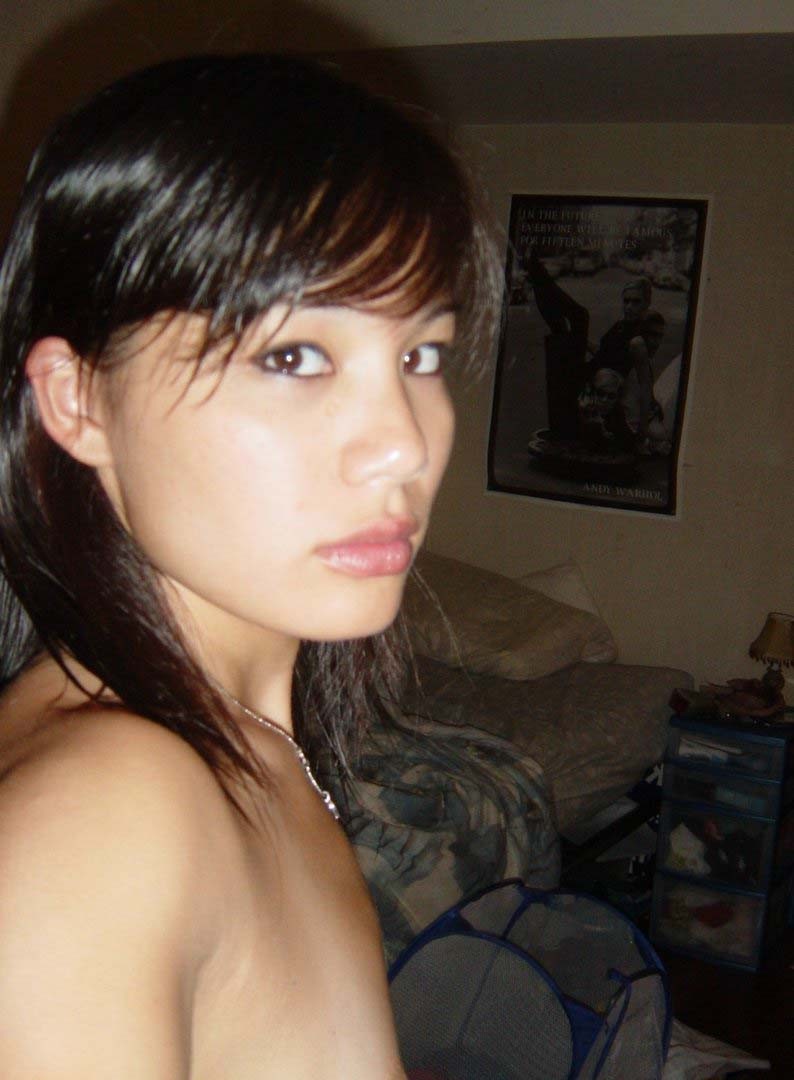 Fotos de jóvenes asiáticas
 #69895242