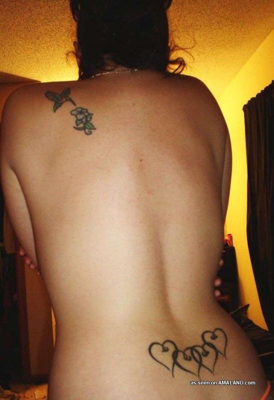 蒸し暑いバストのセクシーな素人のインクを塗ったベイブのカムホーリング
 #68116002