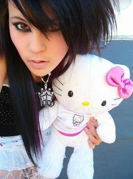 Autofotos de jóvenes emo que se ven lindas
 #67633895