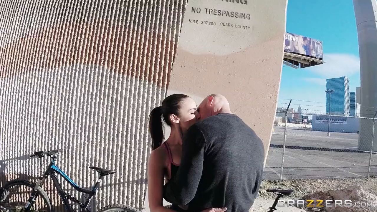 Busty Tiffany Tyler gets horny while working out #74686812