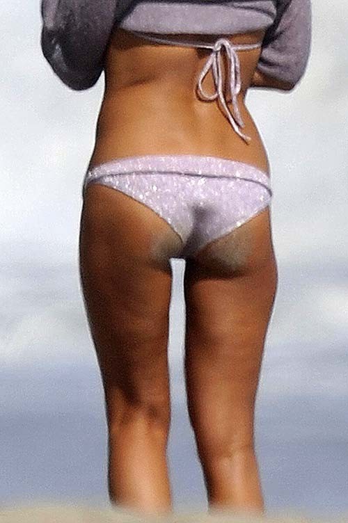 Olivia Munn exposing sexy body in underwear and bikini photos #75272425