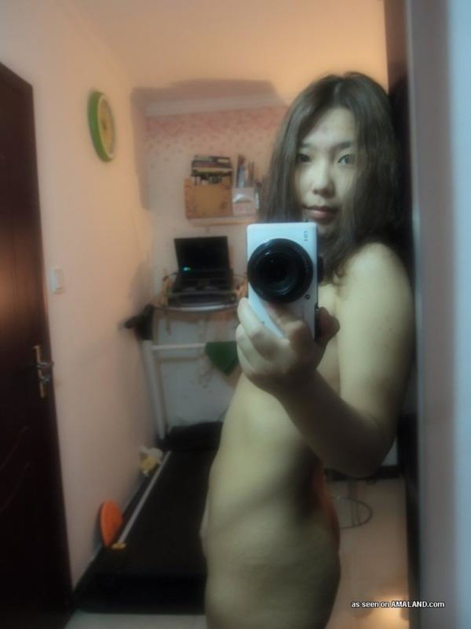 Compilation of a Chinese honey camwhoring in the nude #67615070