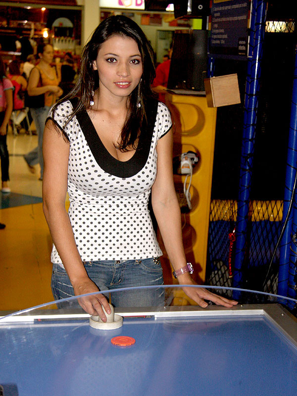 Aria valentino air hockey
 #67818156