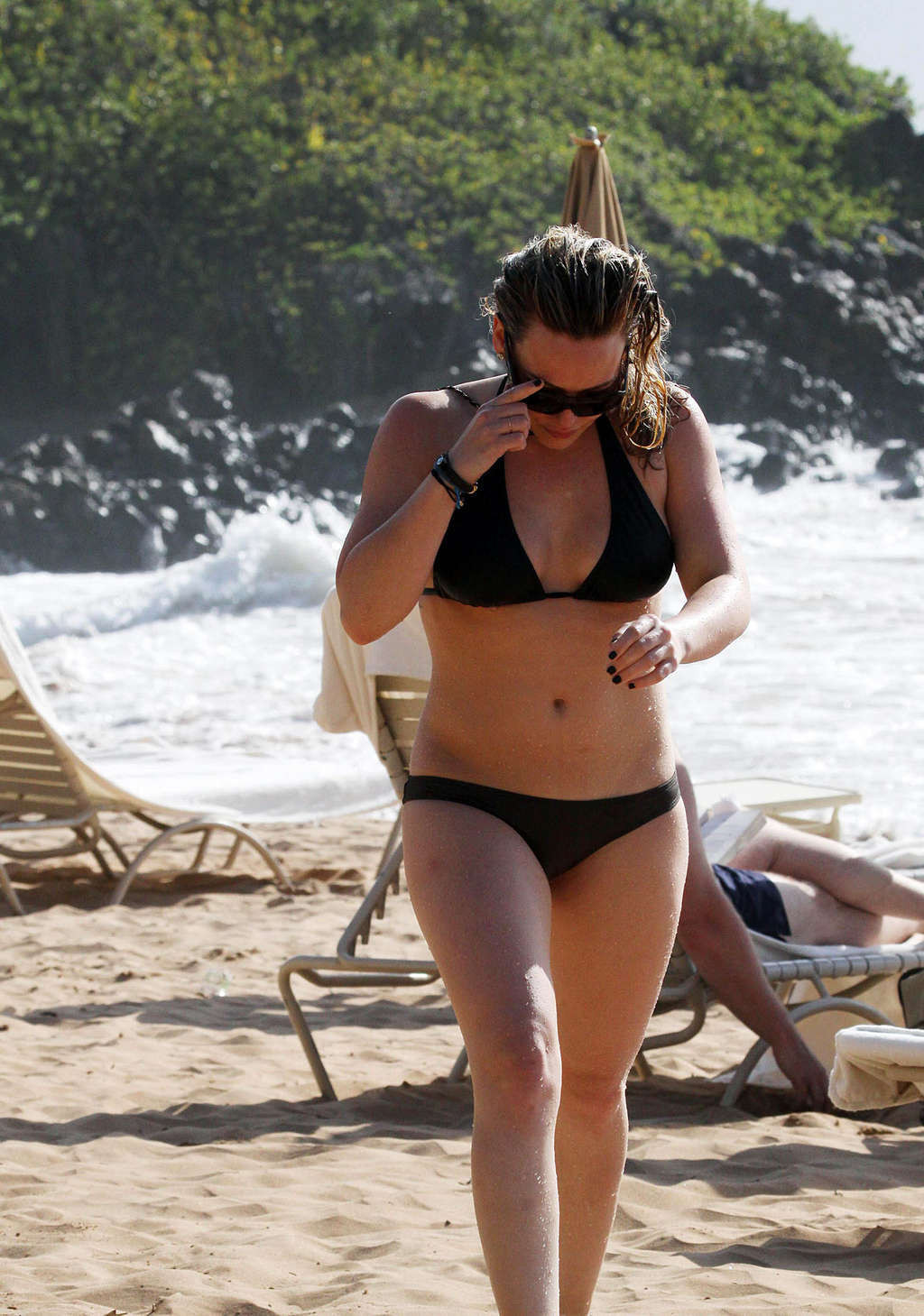 Hilary Duff genießt am Strand und zeigt ihren sexy Körper im Bikini
 #75373135