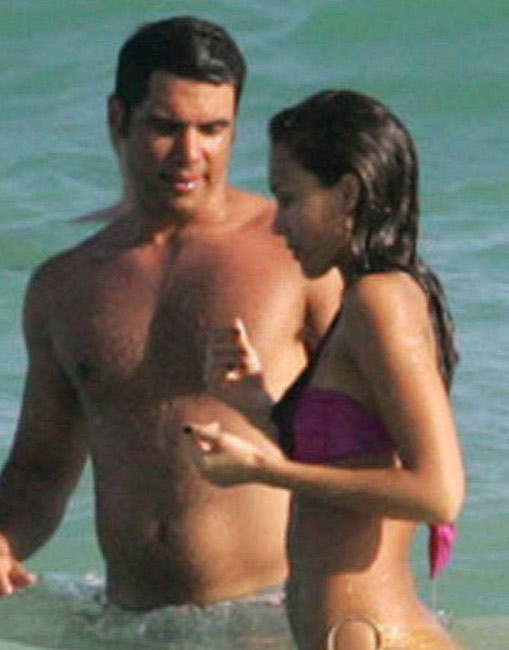 Celebrity Jessica Alba in sexy bikini and nice see thru nipples #75405189