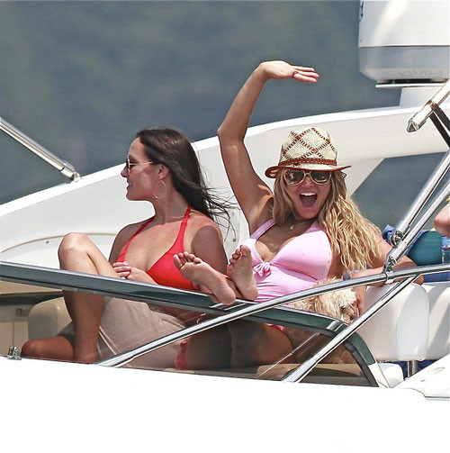 Jessica simpson che mostra pookies e capezzolo scivolare paparazzi pics #75416933