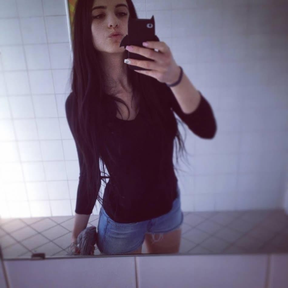 Gorgeous busty hottie being a tease on cam while posing
 #76128149